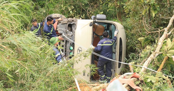 Vụ xe khách chở đoàn nhân viên ngân hàng lao xuống vực ở Tam Đảo: Danh sách các nạn nhân