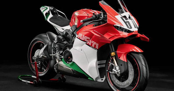 Ducati Superleggera V4 Centenario 2027 ra mắt: Lần đầu tiên xe phổ thông trang bị đĩa phanh carbon-ceramic, sản xuất giới hạn 600 chiếc toàn cầu