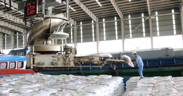 Hai 'ông lớn' Việt Nam đang nắm giữ át chủ bài giữa cảnh Hormuz gây đứt gãy chuỗi cung ứng phân bón toàn cầu