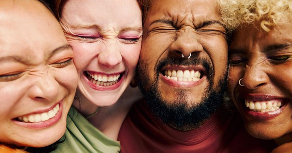 Báo cáo của Liên Hợp Quốc: Lý do khiến bạn không hạnh phúc – không phải tiền bạc, mà là thứ dùng mỗi ngày