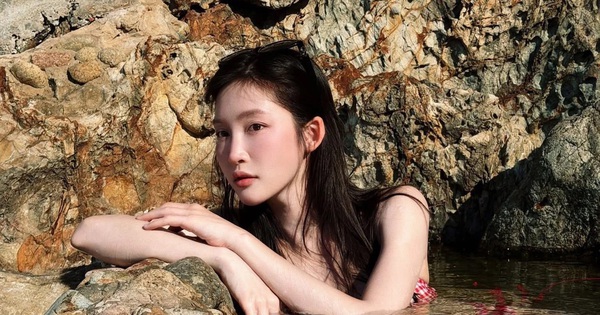 Diễn biến bất ngờ về vụ ca sĩ Juky San mặc bikini, nghi tắm tại Giếng Tiên