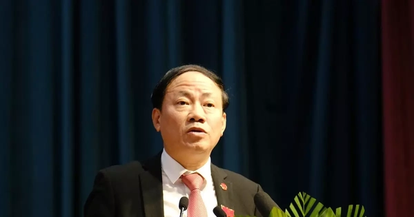 Chủ tịch HĐND và UBND tỉnh Gia Lai cùng tái đắc cử khóa mới