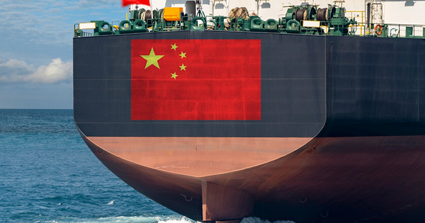 Iran làm điều đặc biệt ở Hormuz, ông Donald Trump lại lên tiếng đe dọa