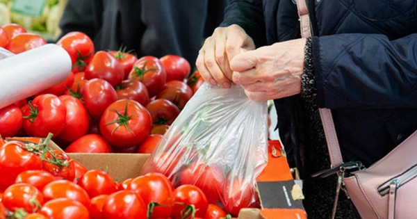 9 vật dụng nhà bếp quen thuộc đắt tiền, đẹp mắt mấy cũng đừng tái sử dụng kẻo tự rước hại vào thân