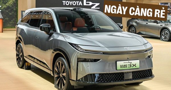 Sedan, SUV điện rẻ nhất của Toyota nay càng rẻ hơn: Giá quy đổi từ 358 triệu đồng, đắt khách kỷ lục ở thị trường sát Việt Nam