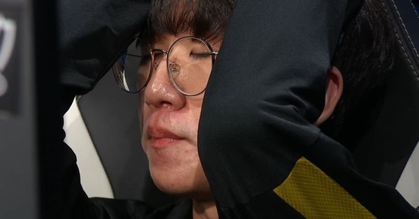 Người đàn ông SN 1998 bị điều tra khẩn, phát hiện dòng tiền bất thường hơn 170 tỷ đồng, có liên quan nhiều giao dịch cổ phiếu: Nhiều bên đồng loạt vào cuộc