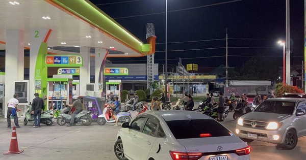 Sau Việt Nam, chính phủ Thái Lan đang xem xét áp dụng một biện pháp mạnh để giảm giá xăng dầu