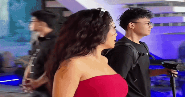 Ai đó hãy ngăn Ốc Thanh Vân lại đi!