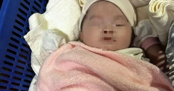 Bé sơ sinh bị bỏ rơi trước cổng nhà dân, kèm thư tay 'con là sinh viên, trót dại'