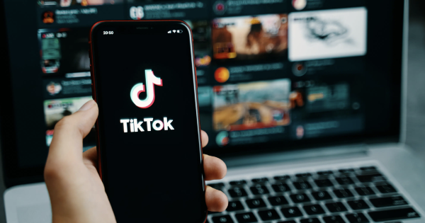 Cảnh báo nóng tới người dùng TikTok