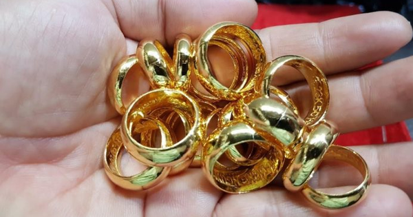 Ngân hàng từ chối mua lại hơn 13 chỉ vàng từ khách hàng cũ, cơ quan chức năng lập tức vào cuộc điều tra