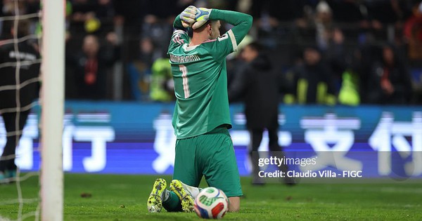Địa chấn: Đội tuyển Italia thua muối mặt, lần thứ 3 liên tiếp vắng mặt tại World Cup