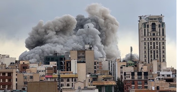 Điểm nóng xung đột ngày 1-4: Ông Donald Trump căng thẳng với đồng minh châu Âu