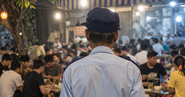 Bảo vệ quán ốc ở TP.HCM nhận niềm vui bất ngờ