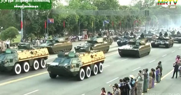 Myanmar bất ngờ giới thiệu xe bọc thép BTR-4 do chính nước này sản xuất
