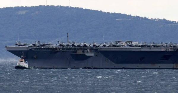 Tàu sân bay thứ ba của Mỹ tiến về Trung Đông