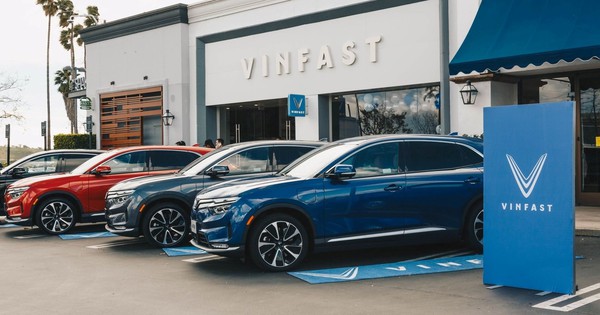 Tỷ phú Phạm Nhật Vượng thông báo khẩn tới khách hàng