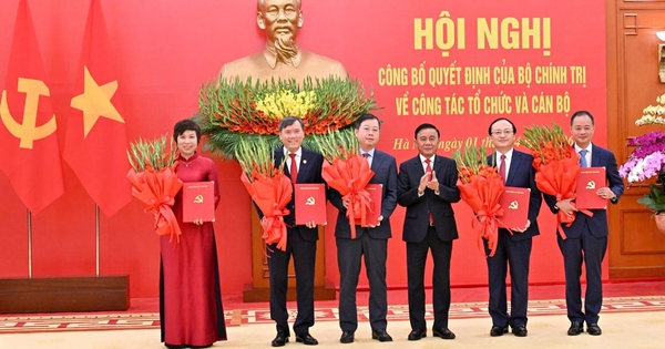 Công bố quyết định của Bộ Chính trị về công tác tổ chức, cán bộ với VOV, VTV, TTXVN và 2 Viện Hàn lâm