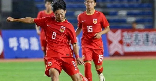 Tuyển Trung Quốc thảm bại khi đối đầu Pháp, gặp khó trước đại chiến Brazil
