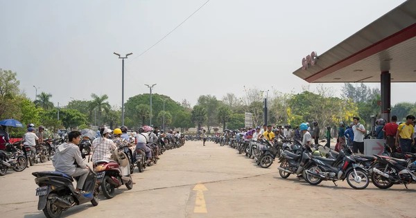 Một quốc gia Đông Nam Á đang vật lộn trong cơn 'khát' dầu: Nguồn dầu dự trữ chỉ đủ dùng trong 40 ngày, giá xăng dầu cao ngất ngưởng, tương đương 55 nghìn đồng/lít