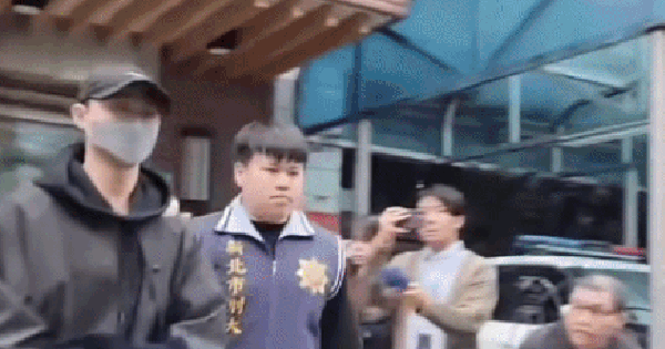 Không phải tin đùa ngày Cá tháng 4: Nam diễn viên bị còng tay, bắt giữ khẩn cấp