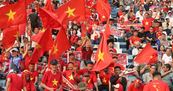 Sao Malaysia bất ngờ… cảm ơn CĐV Việt Nam sau khi ghi bàn danh dự cho đội nhà