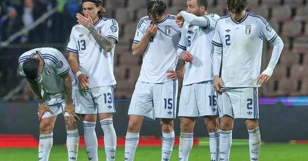 Bóng đá Ý trượt dài trong khủng hoảng toàn diện