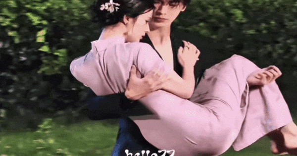 Chiếc váy bó chịt, mỏng dính khiến Vương Sở Nhiên bị chê cười khắp MXH