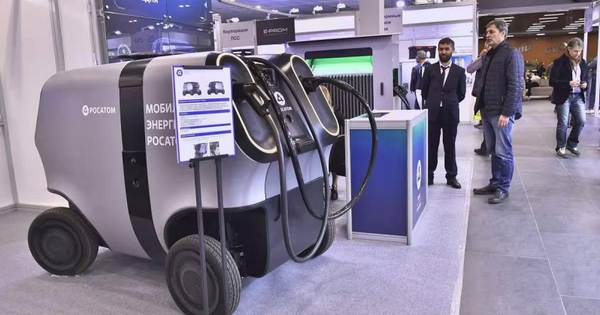 Nga lần đầu tiên ra mắt 