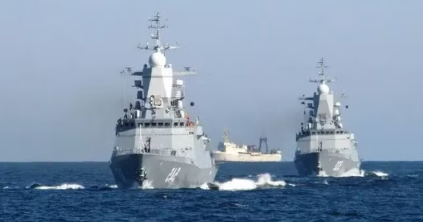 Chiến hạm Anh im tiếng trước ‘kẻ hộ vệ’ tàu chở dầu Nga