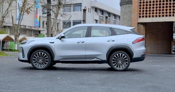 SUV mới ra mắt Việt Nam có giá ngang sedan hạng B: Đi Hà Nội - TP.HCM không cần tiếp nhiên liệu