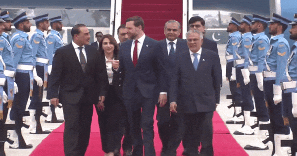 Phó Tổng thống Mỹ đến Pakistan, khởi động cuộc đàm phán trực tiếp với Iran