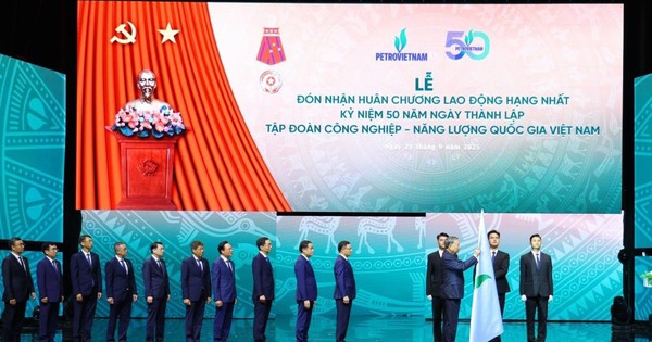 8 chữ Tổng bí thư, Chủ tịch nước Tô Lâm gửi tặng Tập đoàn lớn nhất Việt Nam