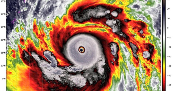 Sinlaku trở thành siêu bão, mạnh nhất thế giới từ đầu năm đến hiện tại