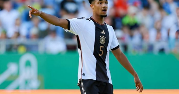 Cầu thủ châu Âu giá 24 tỷ lên tiếng về tin đồn có gốc Việt Nam, hé lộ thêm sự thật ngỡ ngàng