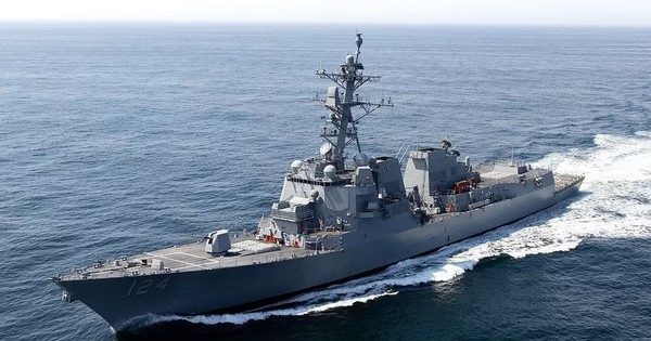 Hải quân Mỹ biên chế tàu khu trục lớp Arleigh Burke thứ 74 giữa tình hình nóng