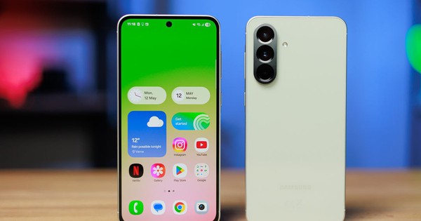 Mẫu điện thoại Samsung mới ra mắt ở Việt Nam 