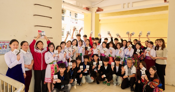 Nhật ký Hành trình Từ Trái Tim: Hun đúc khát vọng vươn lên cho thế hệ trẻ nơi địa đầu Tổ quốc