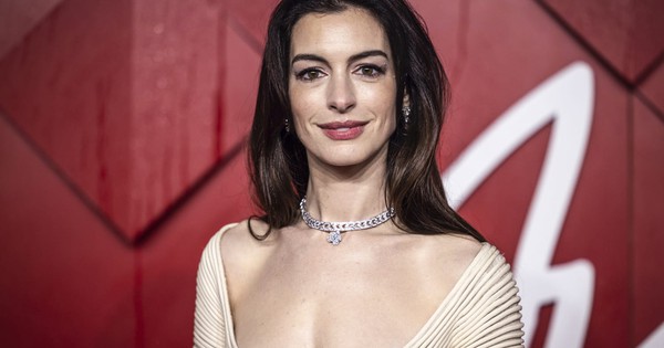 “Sao phim 18+” tuổi 43 vẫn trẻ đẹp khó tin: Hóa ra chỉ nhờ 4 thói quen đơn giản