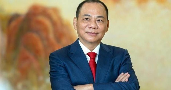 Tỷ phú Phạm Nhật Vượng xuất hiện bên cạnh Masayoshi Son, Gautam Adani, Mukesh Ambani