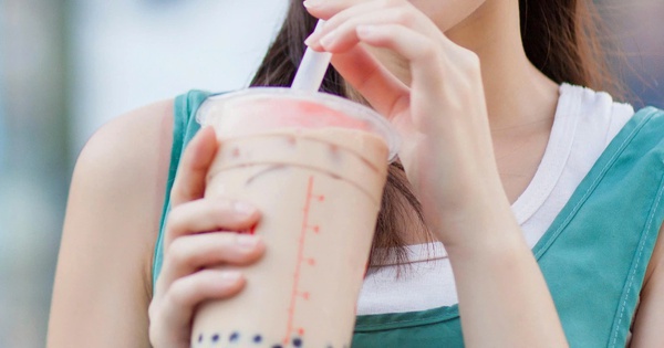 Người uống trà sữa thường xuyên cần lưu ý