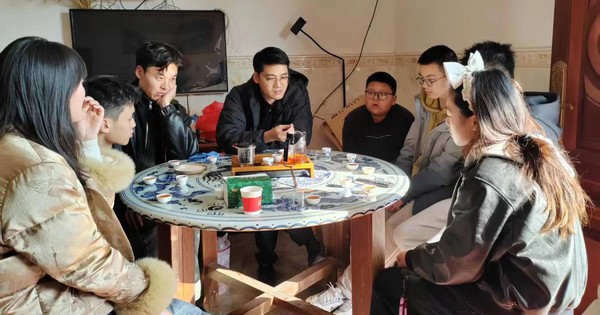 Biết bố mẹ chia hết tiền đền bù đất cho anh chị, tôi gọi về trách thì nhận lại câu trả lời xấu hổ tới tột cùng