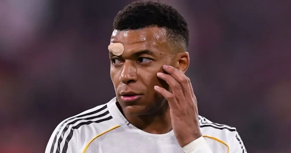 Real Madrid chỉ còn 2,7% cơ hội thoát cảnh trắng tay