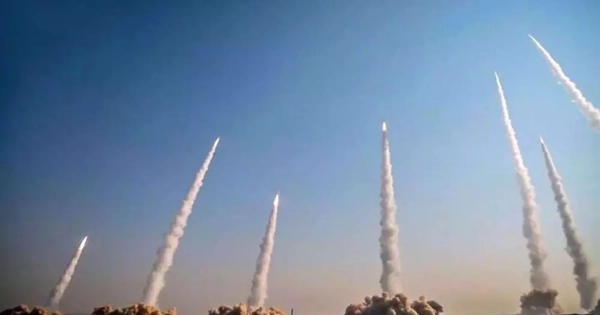 Iran cảnh báo các bệ phóng tên lửa sẵn sàng đánh chìm tàu chiến Mỹ