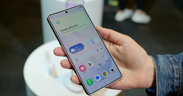 Dùng thử Galaxy S26 Ultra rồi và tôi quyết chọn một mẫu máy khác: Nó rẻ hơn 6 triệu mà dùng chẳng kém gì