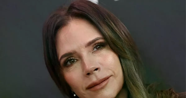 Victoria Beckham phá vỡ sự im lặng về Brooklyn