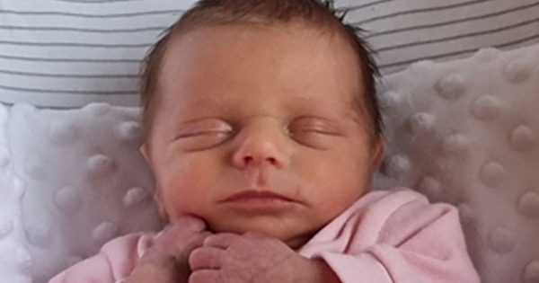 Bé gái sinh non tử vong với 47 vết gãy xương: Người cha lãnh án chung thân