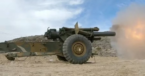 Ukraine trang bị cho tình nguyện viên người Belarus lựu pháo từ Thế chiến II