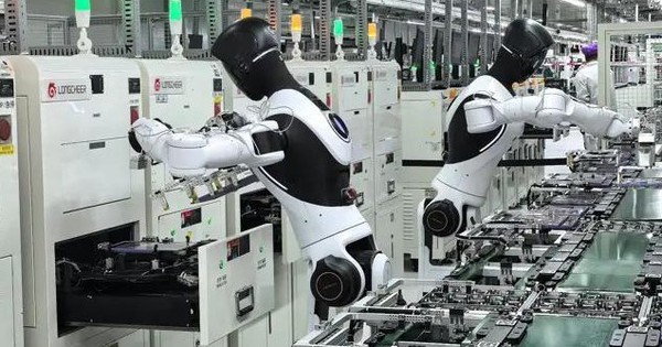 Chuyện lạ trong một nhà máy ở Trung Quốc: Xuất hiện lực lượng lao động mới, độ chính xác 100%