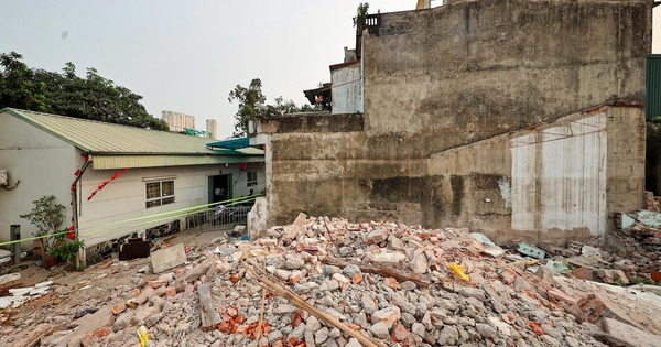 Người Hà Nội tháo dỡ nhà, giao mặt bằng thi công nút giao Phạm Tu - Xa La